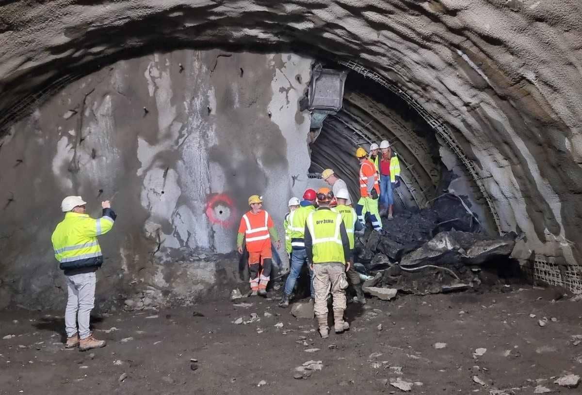 Tunel w masywie Baraniej Góry - budowa drogi ekspresowej